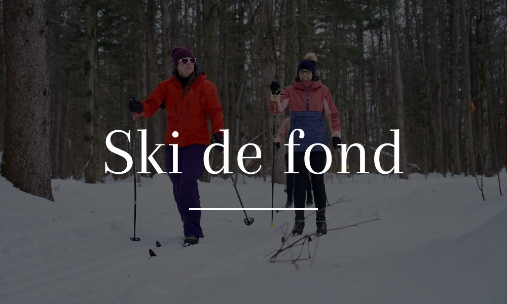 Deux personnes pratiquant le ski de fond à la BPÂSF